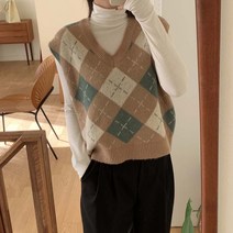 퍼니걸스 5865 브이넥 다이아 아가일 니트 조끼 여성의류