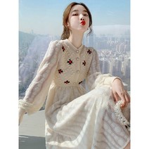 ForU 항공배송 2021 가을 가을신상 부드러운 스타일 니트 원피스 긴 나이 감소 및 육체 숨기기 우아한 슬리밍 수 놓은 스웨터 원피스