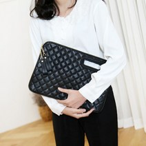 네쥬 퀄팅 빅사이즈 손잡이 클러치백 손가방