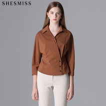 쉬즈미스 쉬즈미스 쓰리 버튼 카라 랩 블라우스