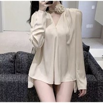 루즈핏 플라워초커 어깨패드 블라우스