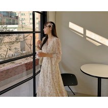 [리리앤코] 셀로닝 플라워 랩 브이넥 롱 원피스