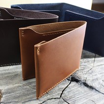 벨리시모 이태리 베지터블가죽 손바느질(새들스티치) 이니셜각인 수제 슬림반지갑 반지갑