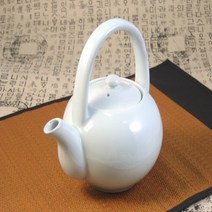 백자 손잡이 일체형 주전자 (600ml) / 다기 술주전자 제사 차례 제기 제사용주전자 다관 탕관 다도 다도용품, 1개