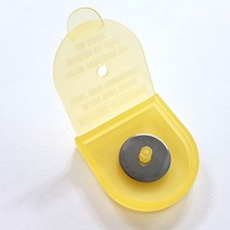 행복한다이세상 홈패션 부자재 총모음전 미싱 재봉틀 퀼트 각종부자재, 255. 로터리커터 교체칼날 18mm 직선(2개)