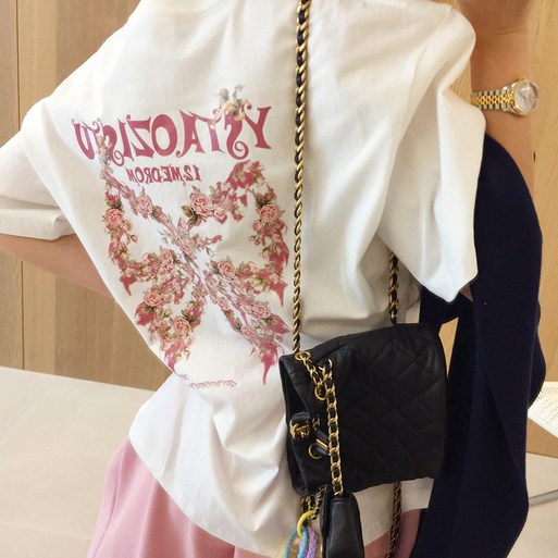 아이미마인 엔젤링 플라워 패턴 레터링 루즈핏 라운드 반팔티셔츠 2color