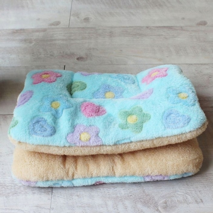 리치독스 강아지방석 고양이 애견 겨울 이불 쿠션 가성비 방석 민트꽃방석, 1개