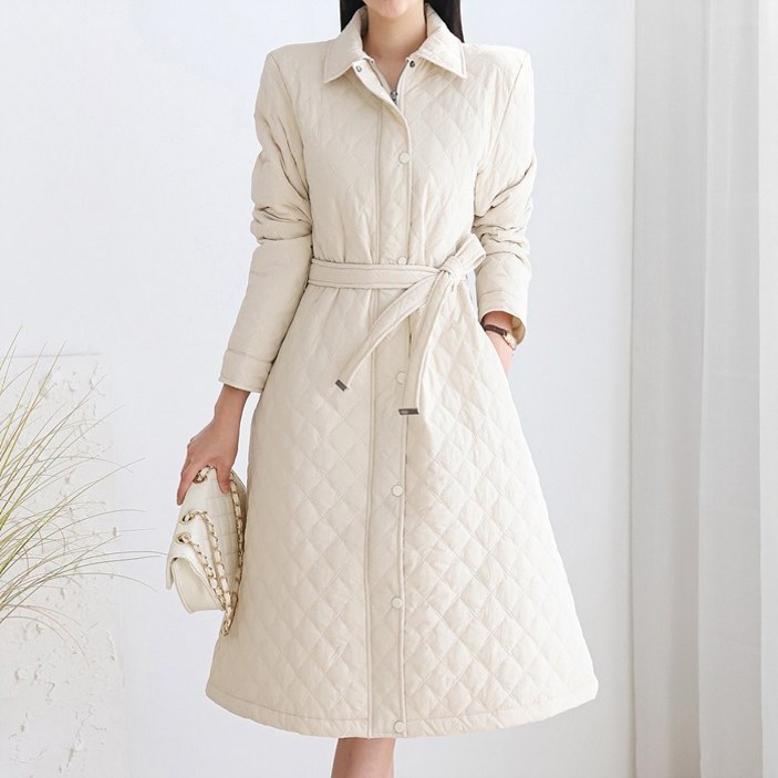 코트형 벨티드 패딩 원피스M2410OP183D