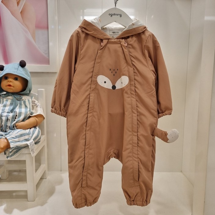 아가방 NC엑스코점 50 강추 우주복하나로 너무 편한 양쪽지퍼라 입고 벗기도 편한 귀달이후드랑 귀여운꼬리 위드피넛화섬우주복 신생아외출복 바람막이우주복 면안감 아가방 NC엑스코점 50 강추 우주복하나로 너무 편한 양쪽지퍼라 입고 벗기도 편한 귀달이후드랑 귀여운꼬리 위드피넛화섬우주복 신생아외출복 바람막이우주복 면안감