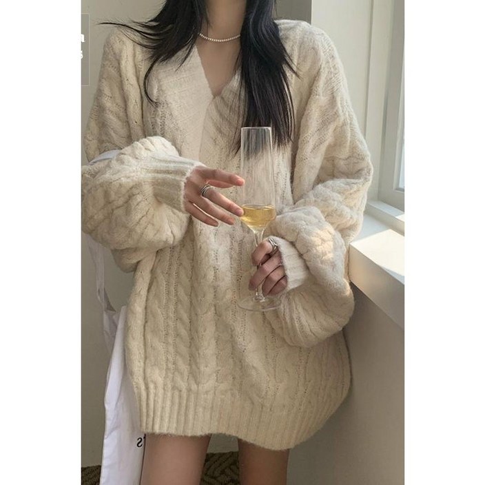 이프씨마 여성 오버핏 벌룬핏 소매 꽈배기 니트 미니원피스