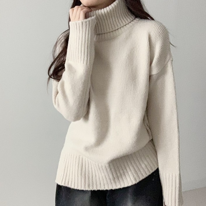 [국내제작] 데이지클로젯 키네 데일리 오버핏 목폴라 니트 티셔츠 긴팔 스웨터 / 겨울 두꺼운 긴팔티 터틀넥 루즈핏 심플 여성 여자 베이직 기본템 파스텔 보카시 하이넥 폴라티