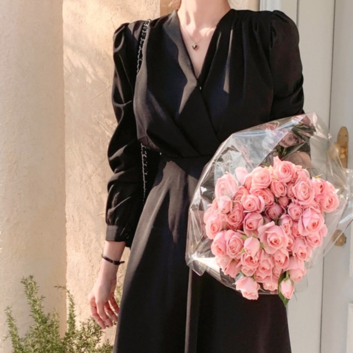 라라홀리 로맨틱 브이넥 랩 셔링 허리 리본끈 플레어 원피스