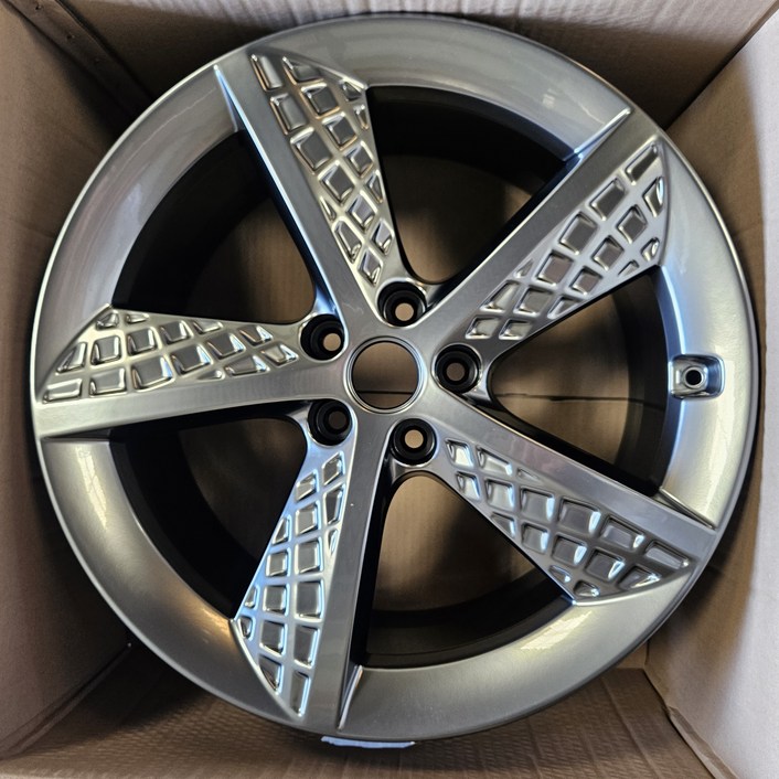 제네시스 G80 스포츠 20인치 와플휠 스퍼터링휠 후륜  기존 휠 반납조건