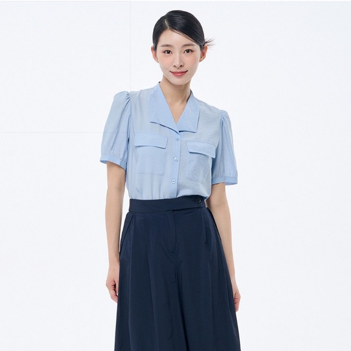 SI (씨)  스탠드아웃 카라 퍼프 블라우스 스카이블루 SGBAG0491