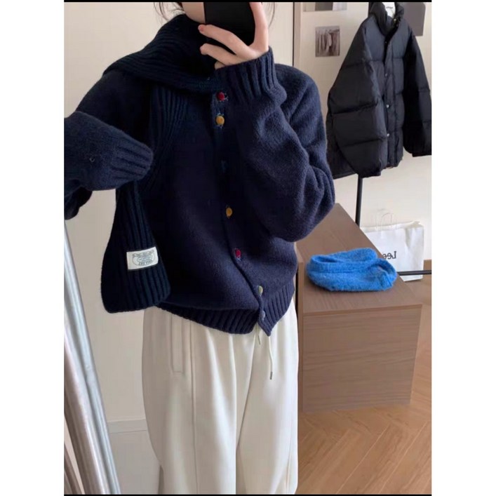 바인브랜치 칼라단추 라운드 베이직 스티치 니트가디건