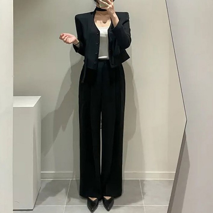 비비에모 지르벨 넥 스트랩 정장 상하의 세트 11570
