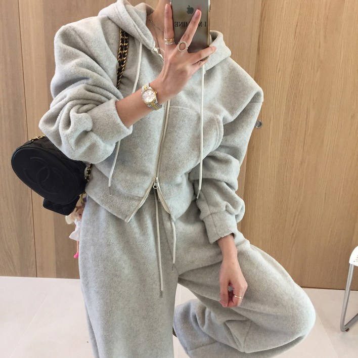 아이미마인 투게더 크롭 후드집업 밴딩 투웨이 조거 와이드 부클 뽀글이 겨울 트레이닝 투피스세트 2color