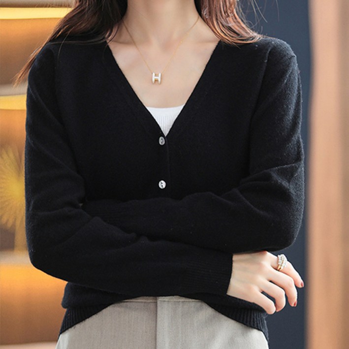 비소프 여성 브이넥 니트 가디건 비소프 여성 브이넥 니트 가디건