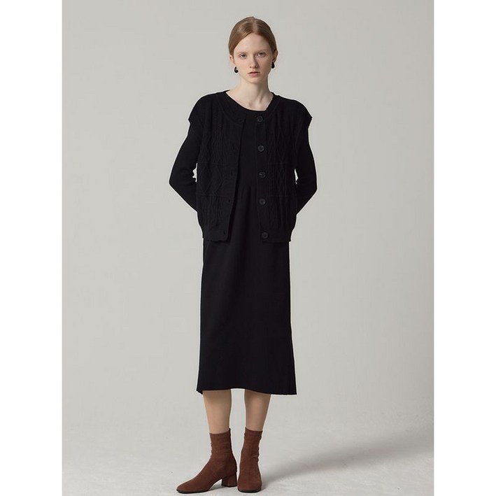 (OZOC)] 니트 베스트+라운드넥 니트 롱 원피스 세트 (택가격 178000원)