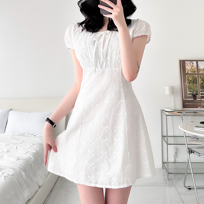 글램디브 드에튼 AC0655 리본 패턴 셔링 미니원피스 여성원피스 데일리룩 여리여리