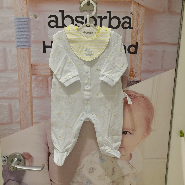 압소바 봄특가 간절기에 입기 좋은 두께감의 우주복 탈부착 가능한 턱받이가 세트로 남아 둥이룩으로 강추 75부터 발싸개 없는 디자인라두턱받이우주