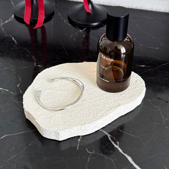 케이트가든 스톤 트레이 우드 오브제 소품샵 전시 디스플레이 사각큐브 아이보리