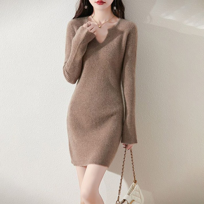 가을 겨울 여성 하프 기장 니트 원피스 브이넥 플레어소매 힙 스커트