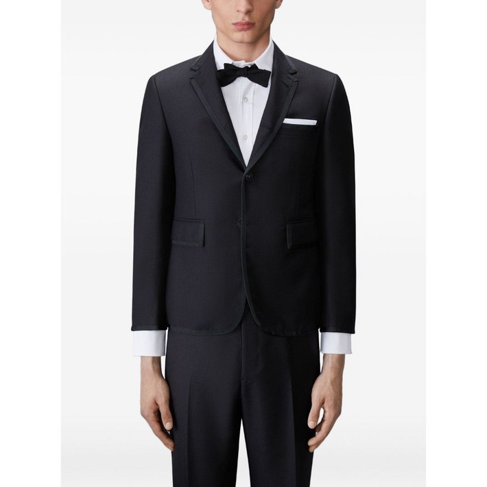 톰 브라운 싱글 브레스티드 수트