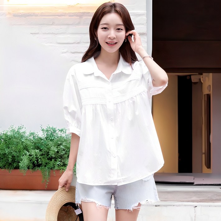 키첼 레이스 배색 퍼프 소매 반팔 블라우스