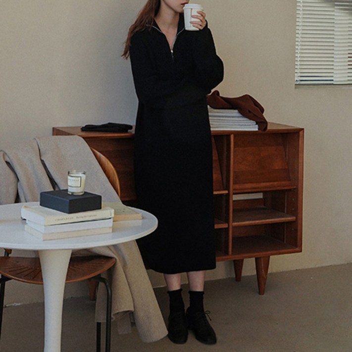 엘쏘 하이넥 아노락 지퍼 롱 니트 원피스