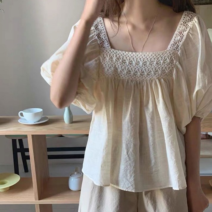 라라티나 로엠 여성 루즈핏 스퀘어넥 블라우스 라라티나 로엠 여성 루즈핏 스퀘어넥 블라우스