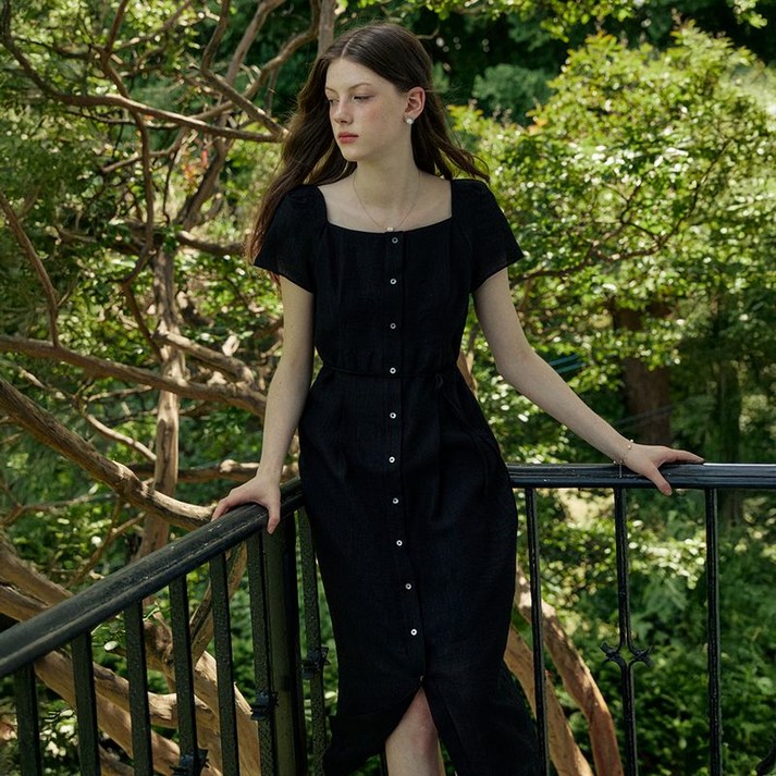 어다울 Square neck slim long dress  black