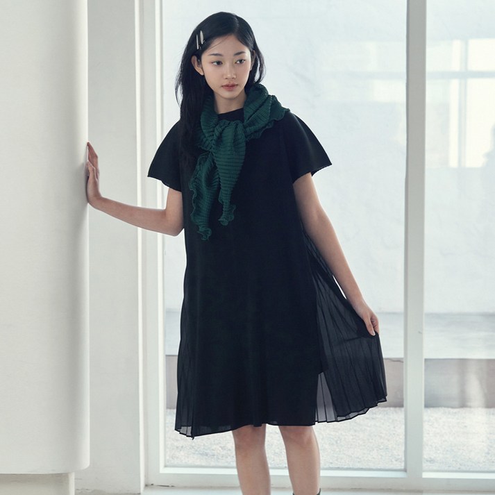 피네플리츠 트위스트 원피스 (3 Color)