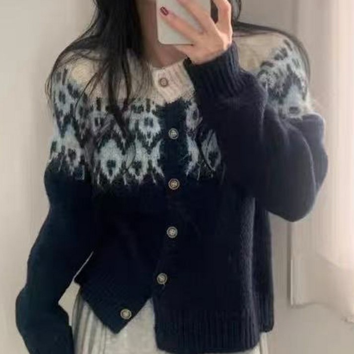 cammello  여성 노르딕 패턴 니트 가디건 라운드넥 기본핏 긴팔 니트티