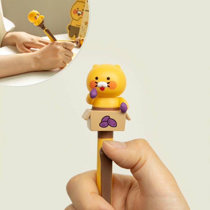 춘식이 액션 볼펜  볼펜 다꾸 펜 PEN 학용품 필기구 삼색볼펜 볼펜선물 캐릭터볼펜 멀티펜 선물용볼펜 볼펜브랜드 필기도구 예쁜볼펜 카카오볼펜 춘식이볼펜 액션볼펜 움직이는볼펜