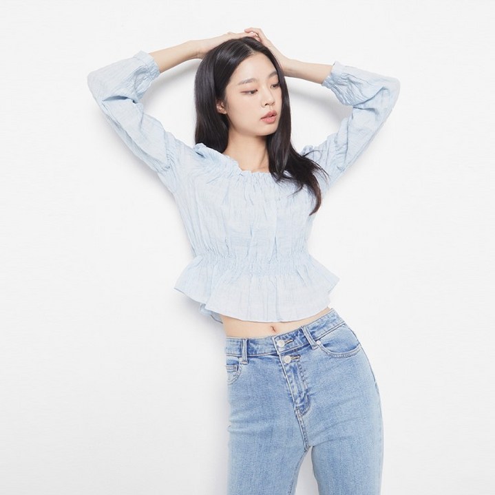 미쏘 스퀘어넥 셔링 블라우스