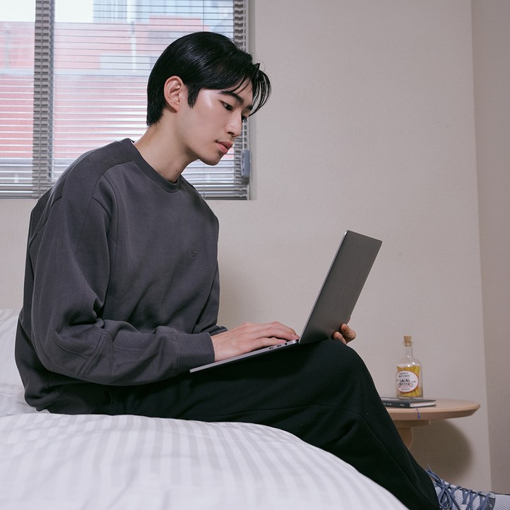 프로젝트엠 캐주얼 테리절개 맨투맨