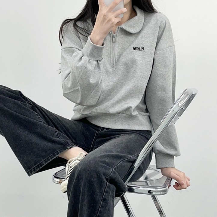 꾸안꾸 귀여움보장 베를린 자수레터링 카라반집업 세미크롭 맨투맨 키작녀 셔츠 니트 빅사이즈 크롭맨투맨 4color
