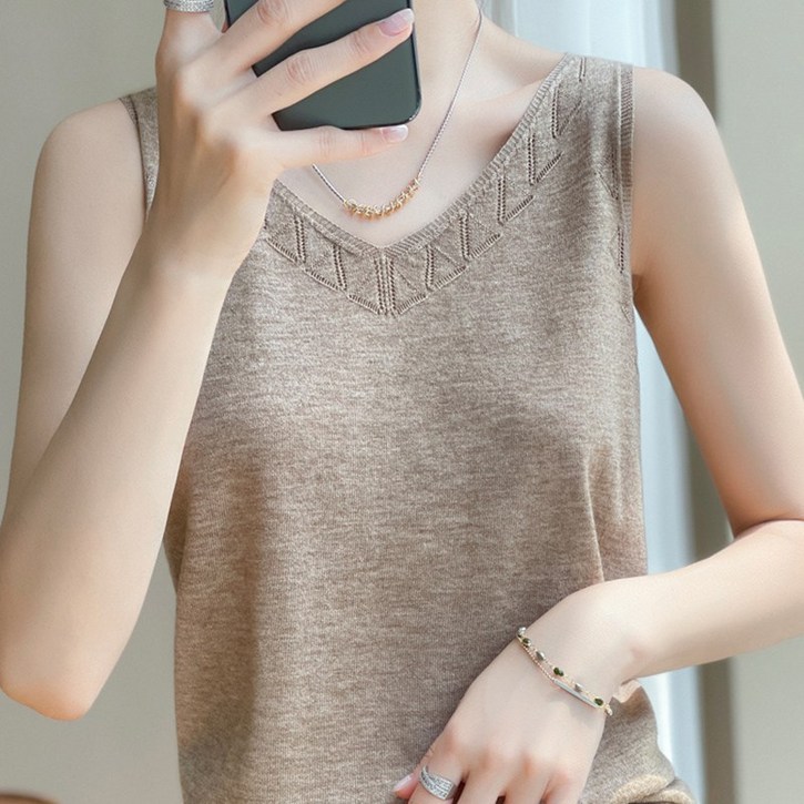 여름 중년 여자 민소매 나시티 루즈핏 솔리드 브이넥 니트 나시  데일리 여성 얇은 나시 티셔츠 빅사이즈 YSQ