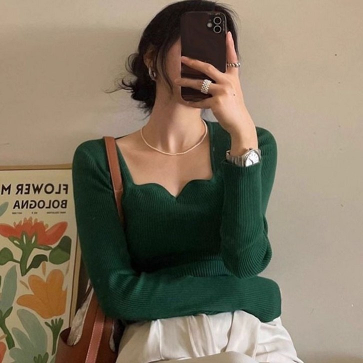 소소온 프렌치 스퀘어넥 슬림핏 니트 탑