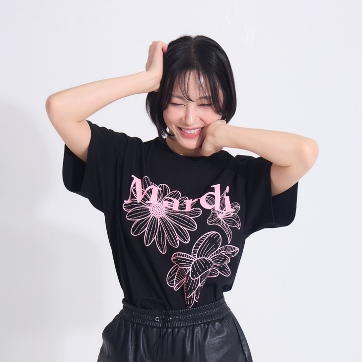 정품마르디메크르디 반팔 티셔츠 25ss 여성 플라워 블랙핑크
